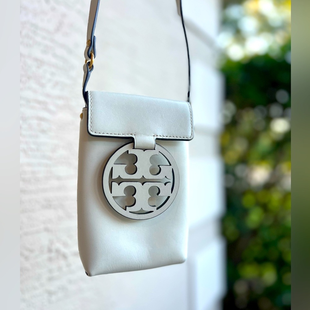TORY BURCH
Leather Crossbody Bag